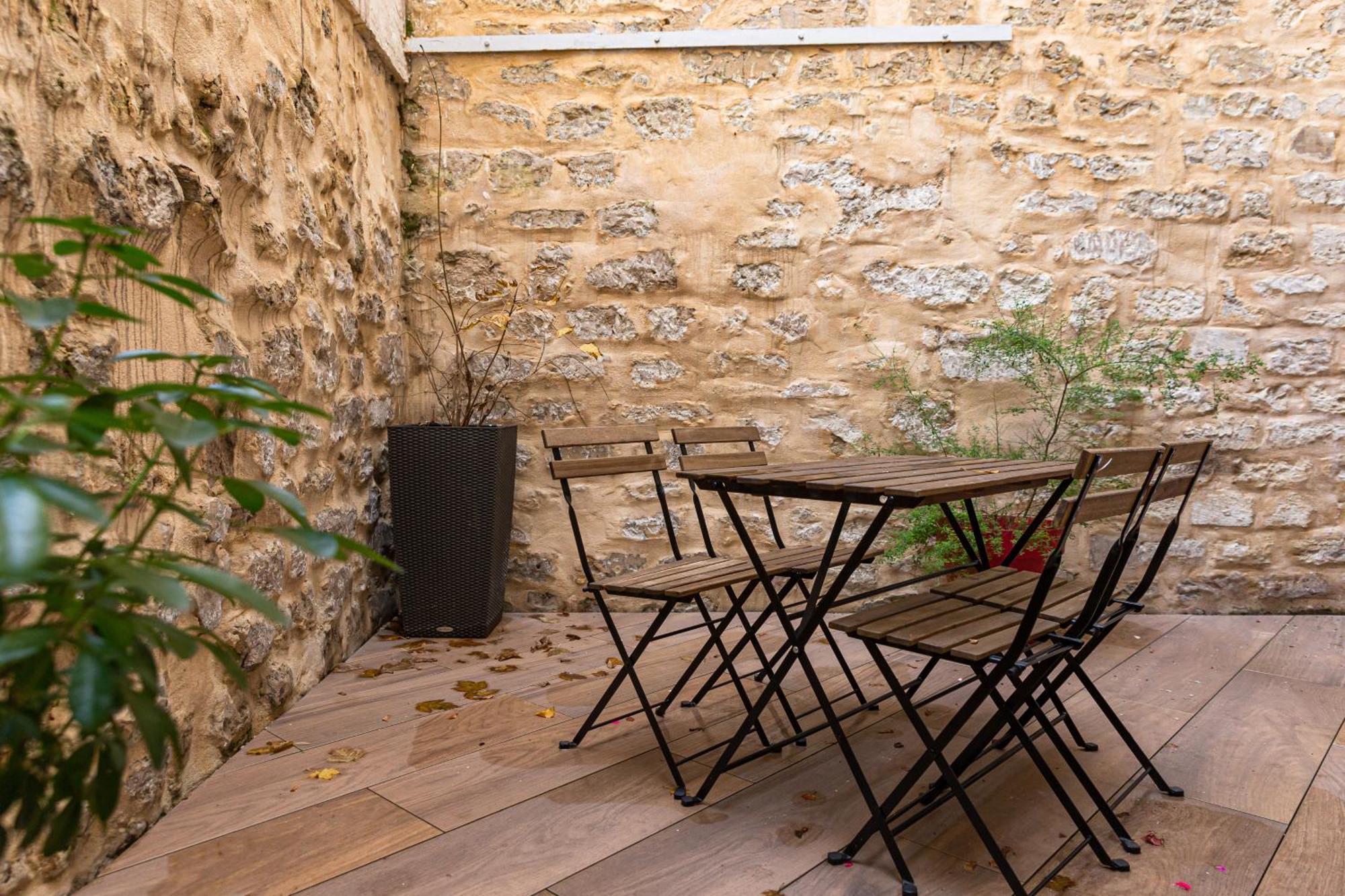 Parking Gratuit - Montmartre Charme & Patio Prive - Sacre-Coeur Metro Anvers Paris Exterior photo